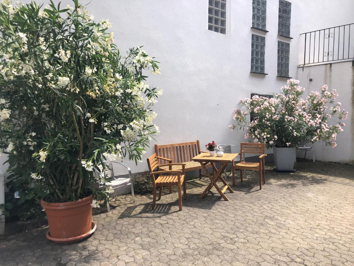 Schoene Ferienwohnung Gewoelbekeller Fachwerkhaus Bacharach Luaran gambar