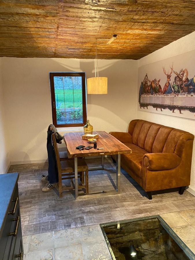 Schoene Ferienwohnung Gewoelbekeller Fachwerkhaus Bacharach Luaran gambar